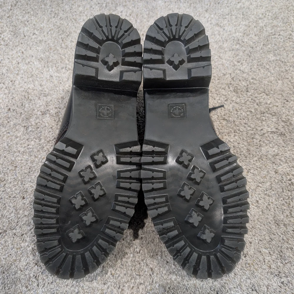 Dr. Martens Leona Lug Sole Platform Derby - Picture 7 of 7